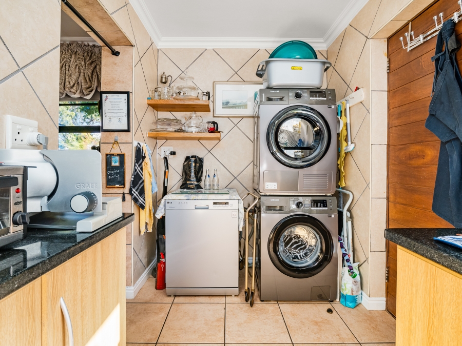 4 Bedroom Property for Sale in Groenvallei Western Cape